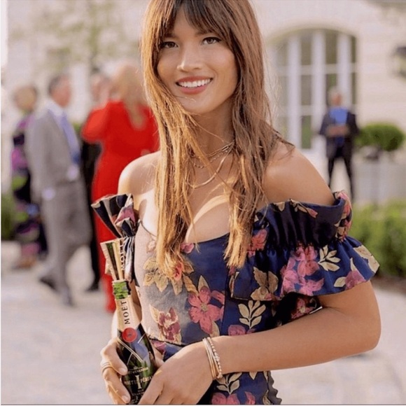 Sold - Picture 5 of 9